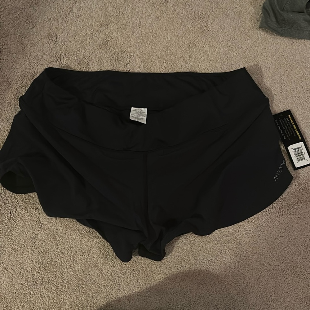 Anetik shorts